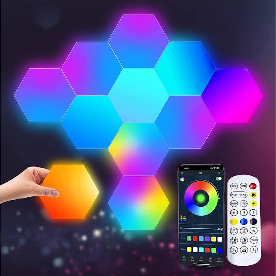Smart Triangular Quantum Light