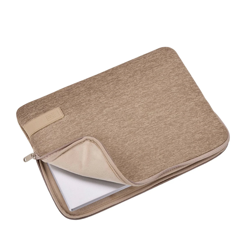 CASE LOGIC REFLECT MAC SLEEVE 13"