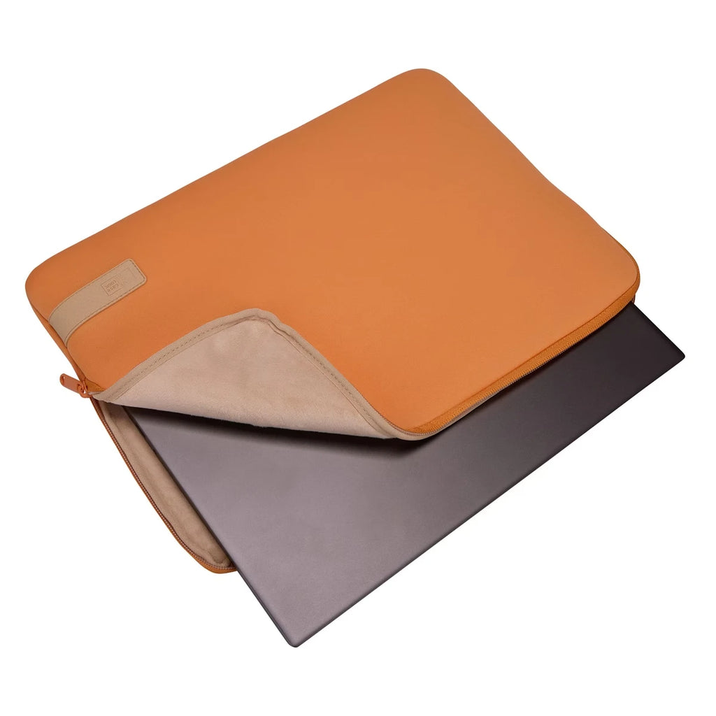 CASE LOGIC REFLECT MAC SLEEVE 16"