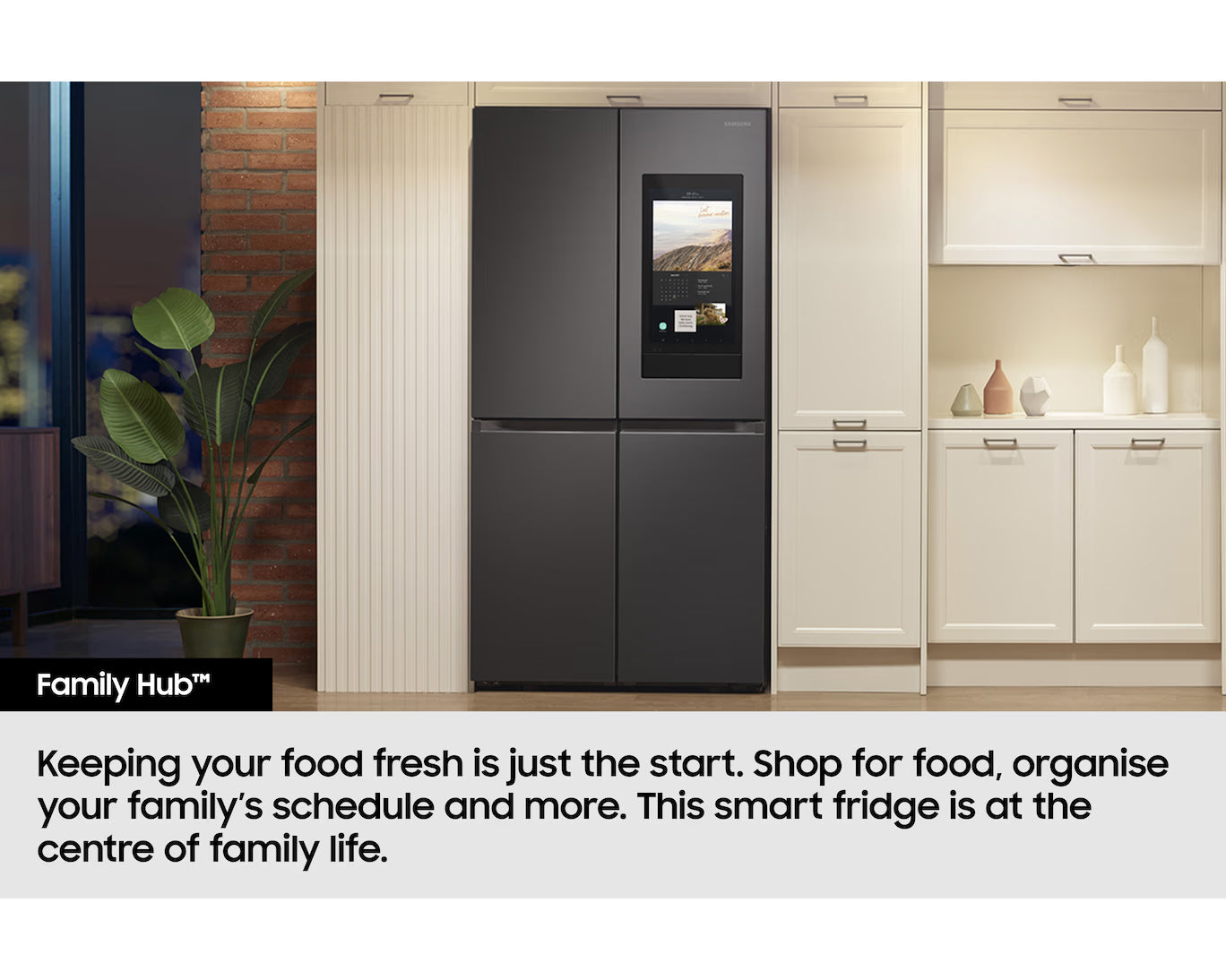 4 Door Refrigerator with 21.5% Family Hub Screen, Triple Cooling, 636 L-809L, Black WiFi